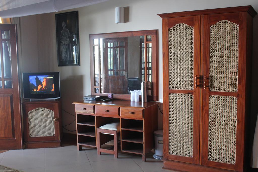Warahena Beach Hotel Bentota Ngoại thất bức ảnh