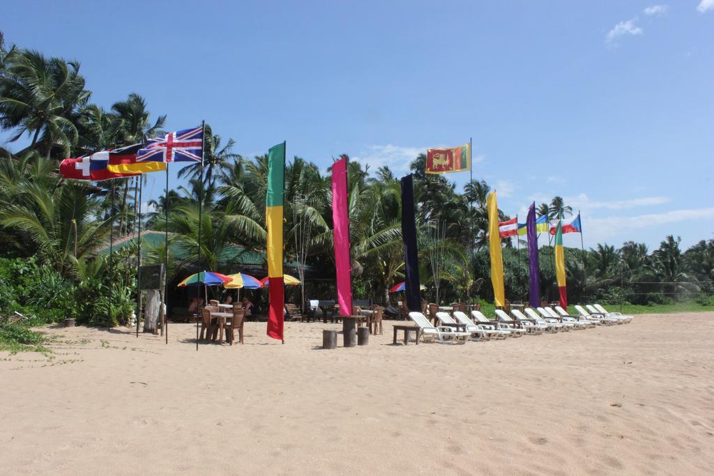 Warahena Beach Hotel Bentota Ngoại thất bức ảnh