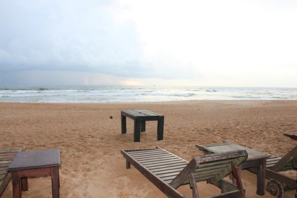 Warahena Beach Hotel Bentota Ngoại thất bức ảnh