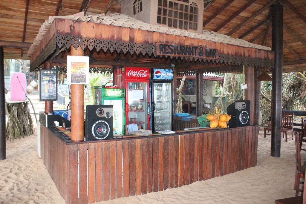 Warahena Beach Hotel Bentota Ngoại thất bức ảnh