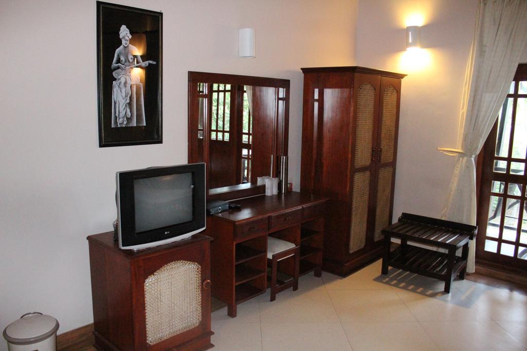 Warahena Beach Hotel Bentota Ngoại thất bức ảnh