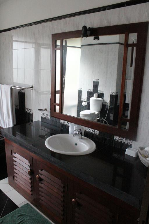 Warahena Beach Hotel Bentota Ngoại thất bức ảnh