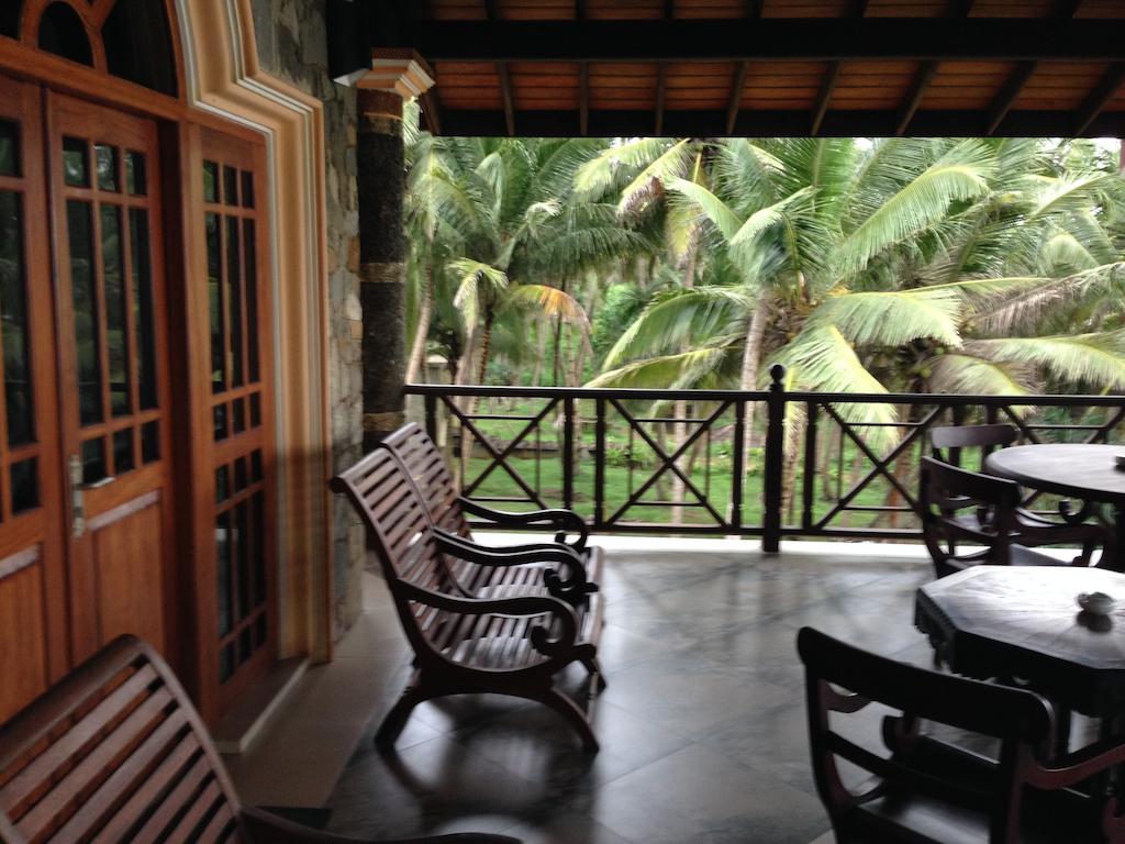Warahena Beach Hotel Bentota Ngoại thất bức ảnh